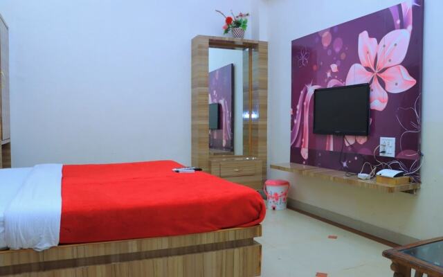 Mayura Lodge Residency