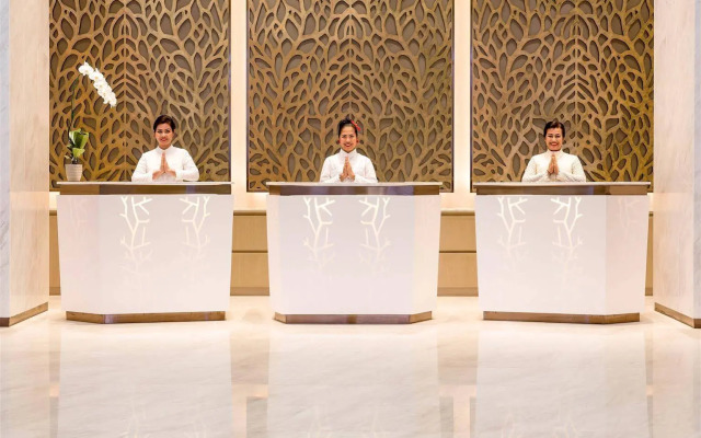 Novotel Phuket City Phokeethra Hotel