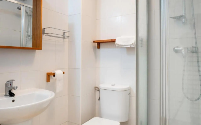 2263-Beautiful apt close from beach