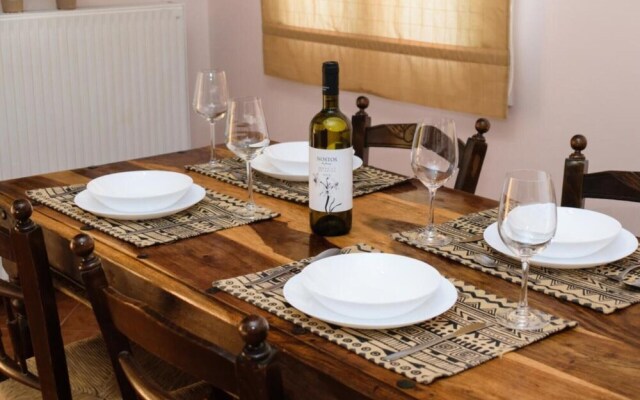 Stunning Comfortable Family House in Chania