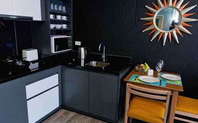 Apartment 22 @The Deck by Lofty Villas