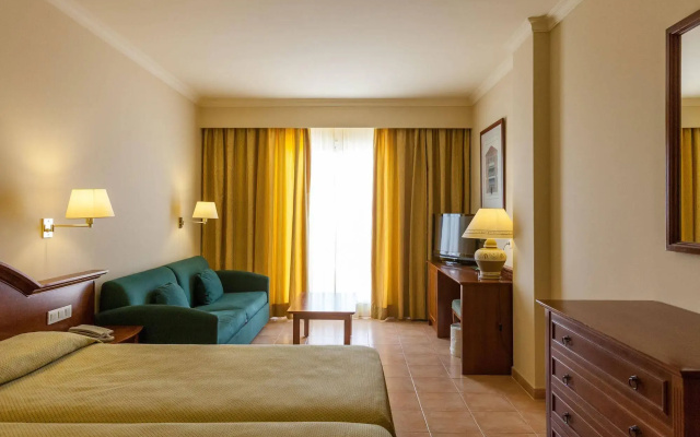 Hotel Spa Valentin Sancti Petri