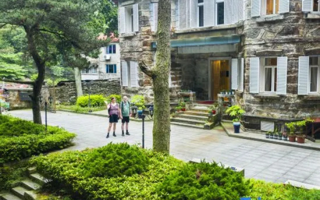 Huzongnan Villa
