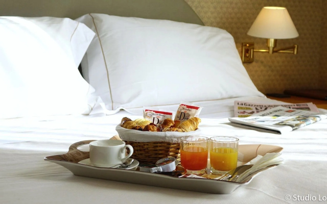 Hotel City