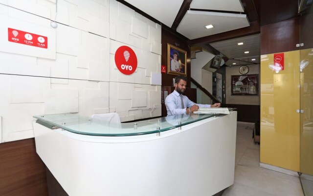 OYO 10277 Hotel Delux Golden