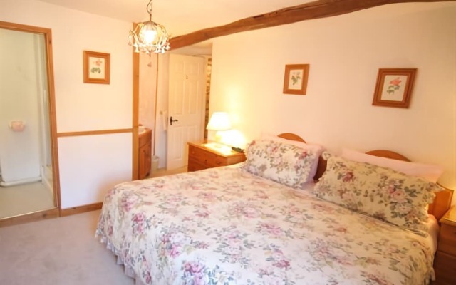 Cross Keys Cottage - Guest house