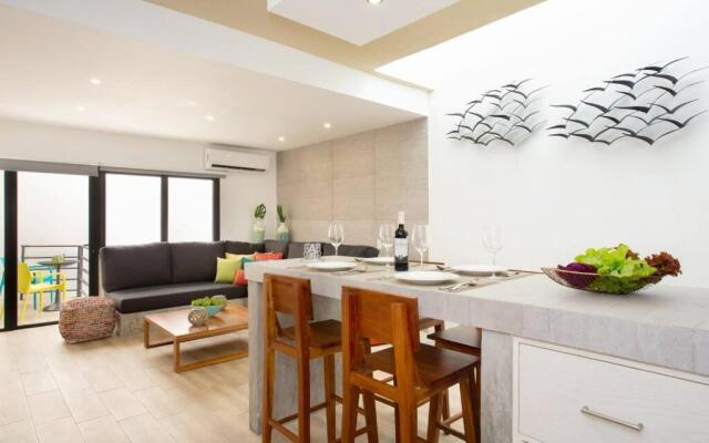 Exclusive 4 Br. Townhouse + Rooftop & Private pool