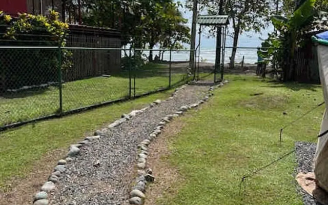 Chill Surf Getaway 1 Min Walk to the Beach