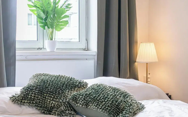 Modern Cozy Studio With City Access