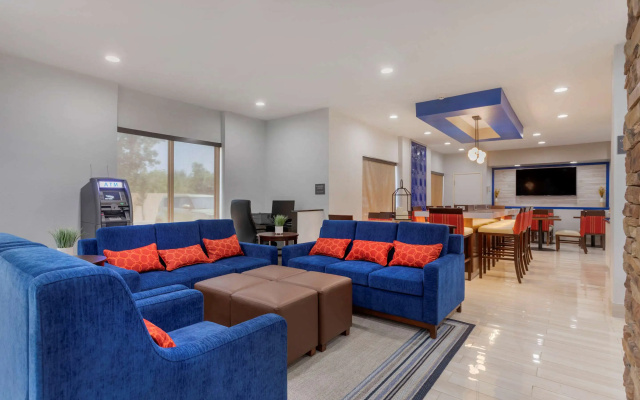 Comfort Inn & Suites Memphis East