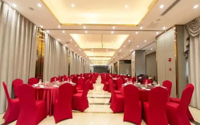 GreenTree Eastern Yibin Yijian Road New City Plaza