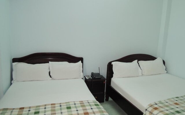 Duy Hung Hotel