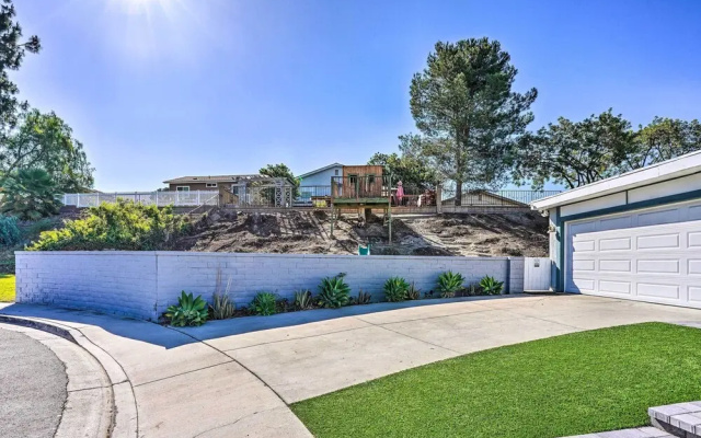 Sunny Orange County Abode w/ Fire Pit & Backyard!
