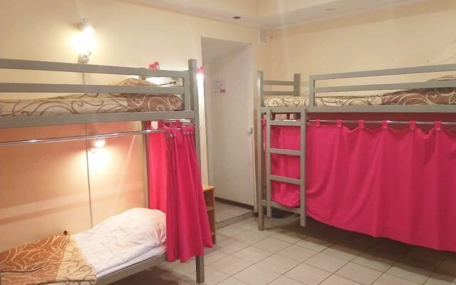 Day & Night — хостел