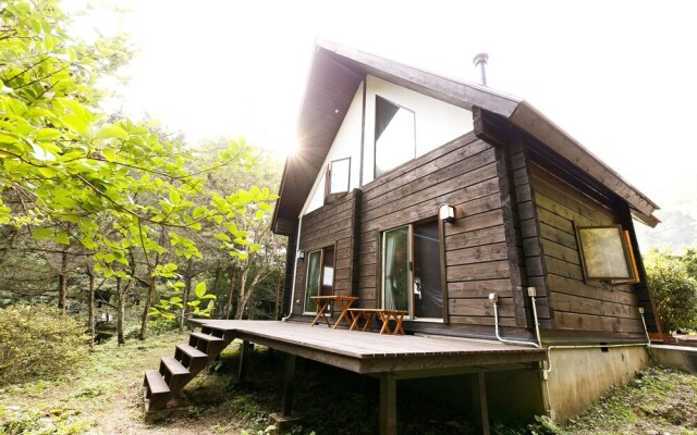 Loghouse Seseragi