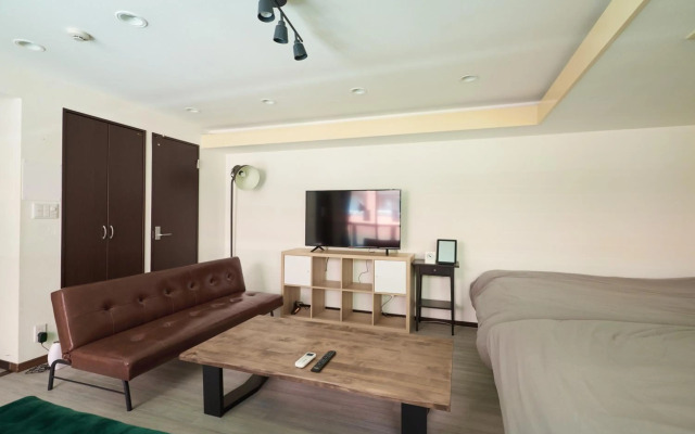 エバーグリーン新宿 リュクス 2m13