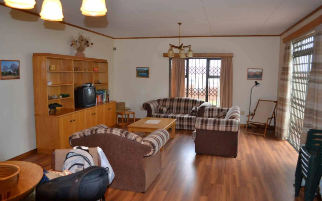 Etusis Lodge