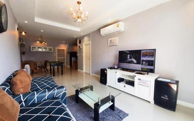 Ponly Pool Villa Huahin 4 Bedroom With BBQ Facilities & Karaoke For 8-18 Pax