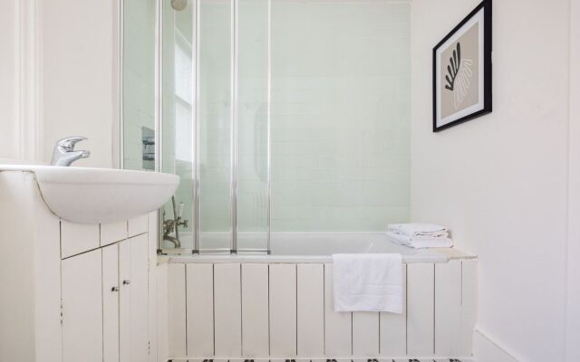 The Camberwell Secret - Alluring 3bdr House With Garden