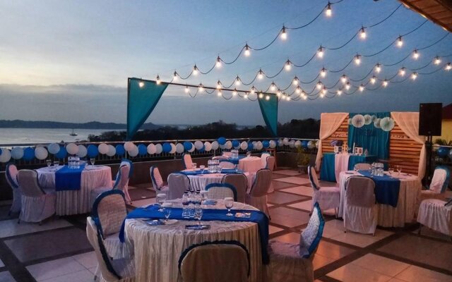 BUKIT KENARI Hotel & Restaurant