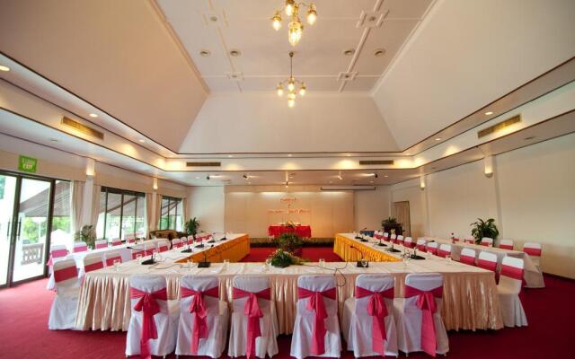 Wiang Indra Riverside Resort