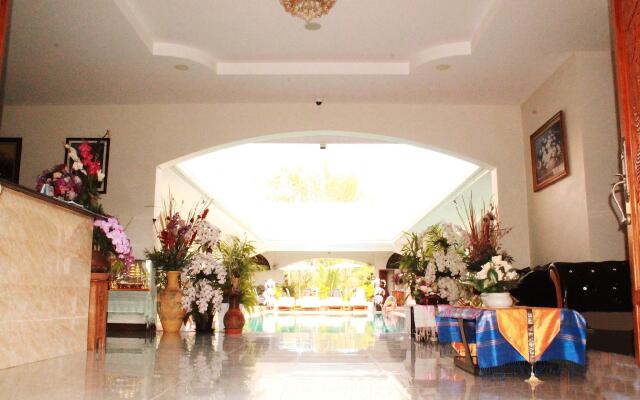 Nok Resort & Hotel