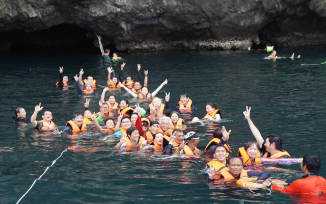 Lanta Riviera Resort  (SHA Extra Plus)