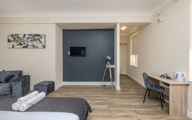 Cape Legacy - Luxurious Must-have Studio