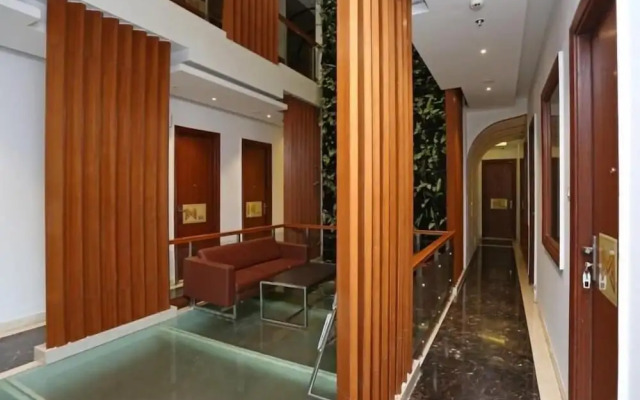 Royal Residence City Center
