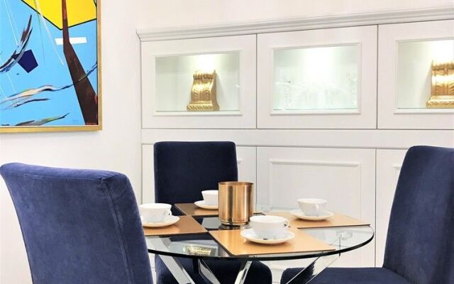 MONDRIAN Luxury Suites & Apartments Krakow Old Town