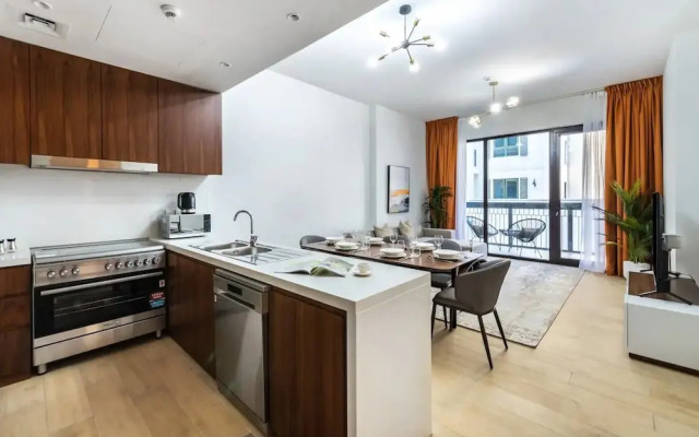 Stylish 2BR in La Rive 2