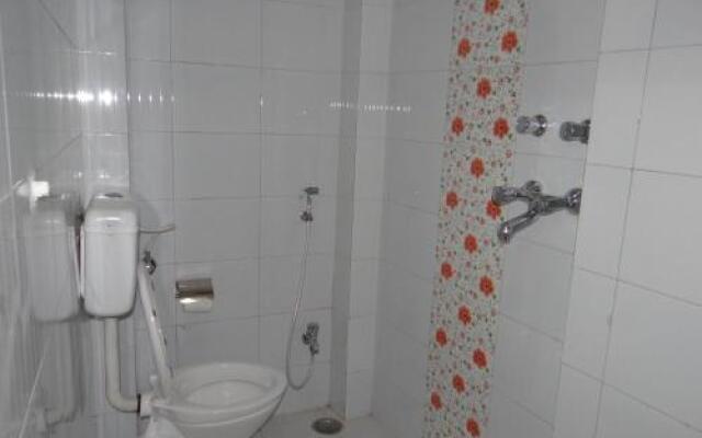 Hotel Dine 11