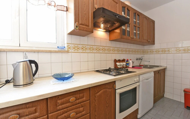 Apartment 621