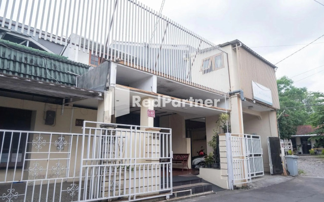 OYO 3892 Athaya Guesthouse Syariah