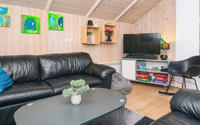 6 Person Holiday Home in Ansager