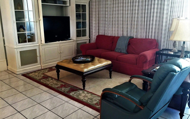 Shoreline Towers by Holiday Isle