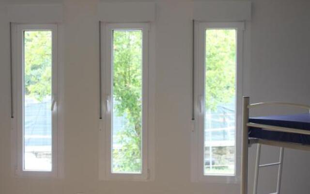 Pensión Albergue Puente Ribeira - Hostel