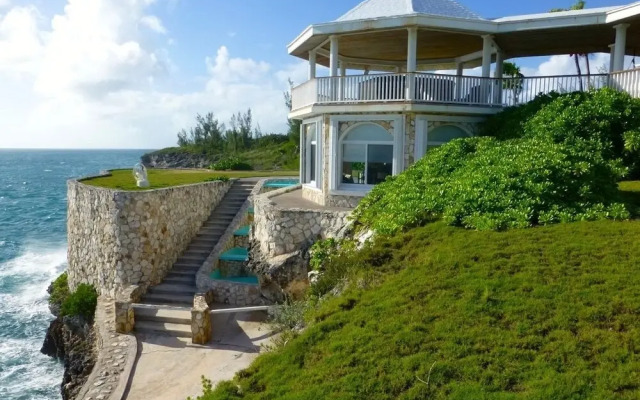 Neptune Cove 5 Bedroom Home