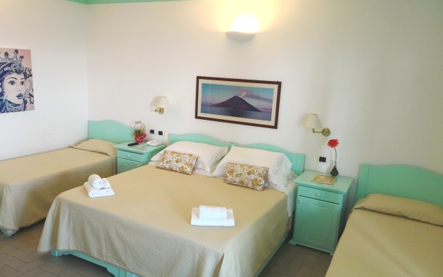 Hotel Ossidiana Stromboli Center