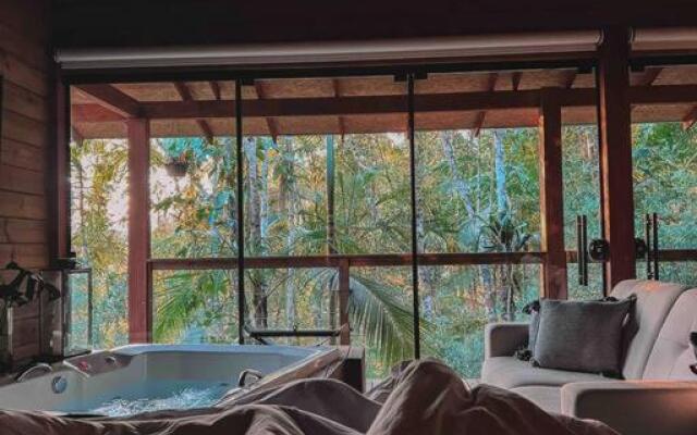 Cabana equipada em meio à natureza em Pomerode