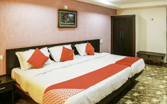 OYO 24519 Hotel Mother Palace