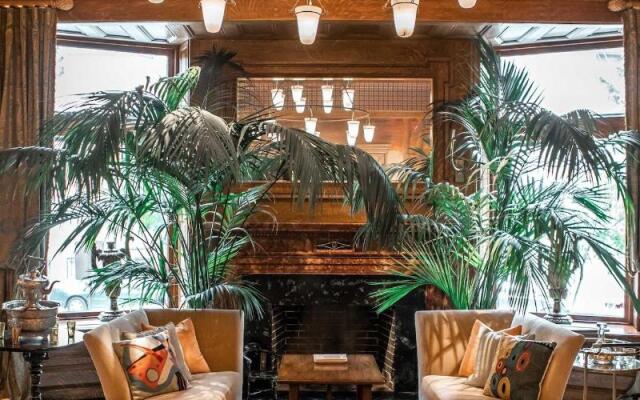 The Ivy Hotel