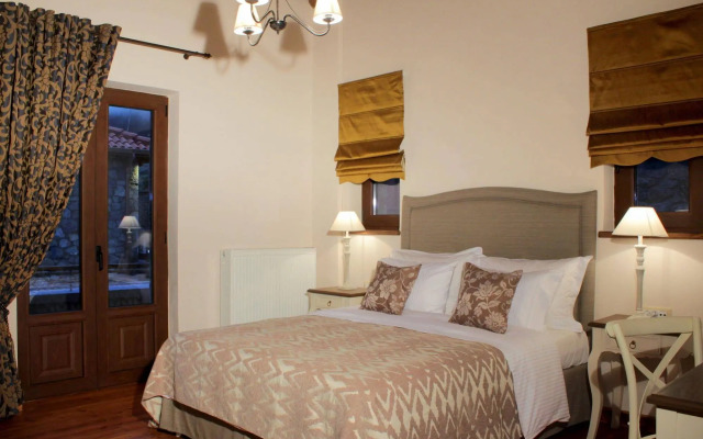 Nefeles Mainalon Luxury Residences & Lounge