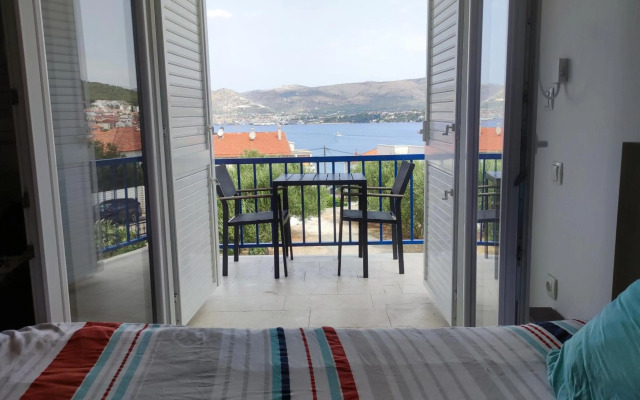Studio apartman Trogir