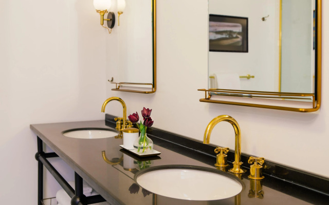 Kimpton Palladian Hotel by IHG