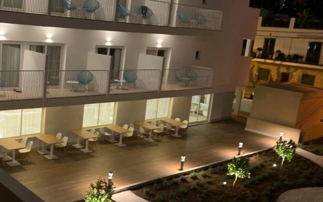 Hotel Tora