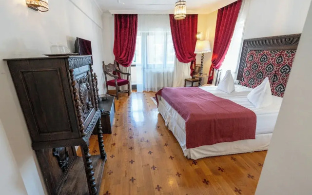 Casa Din Bran-Inn Center