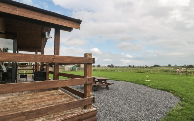 The Lodge at Crossroads Farm