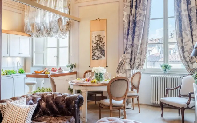 Timeless Palazzo in Lucca