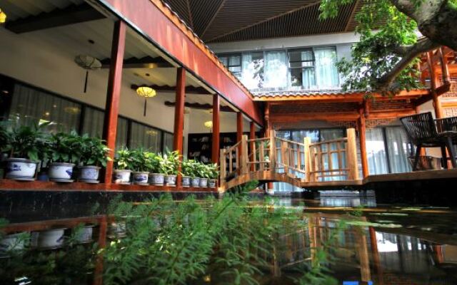 Anjing Old Tree Courtyard (Emeishan Scenic Area)